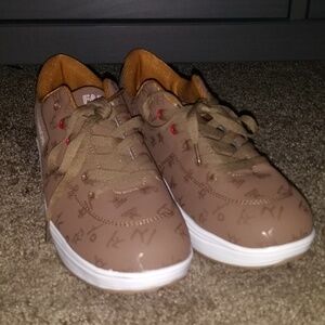 [NWT] FASHION BROWN SNEAKERS